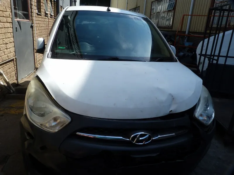 2014 Hyundai i10 G4HG view 2