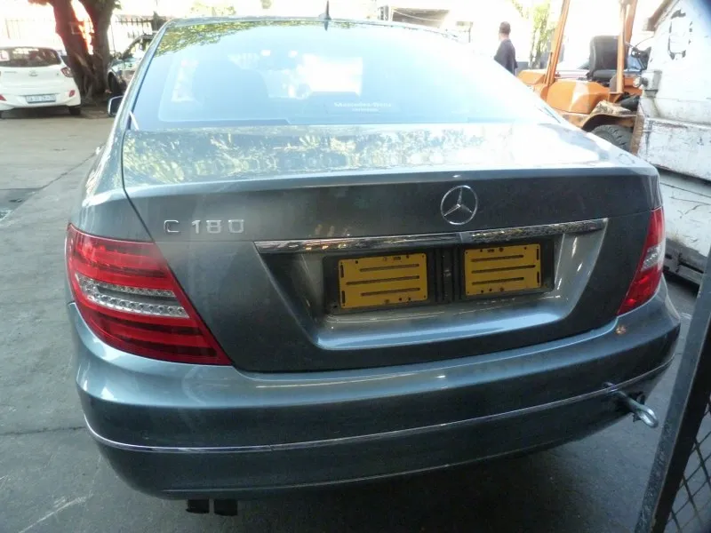 2011 Mercedes-Benz C-Class 2718 view 7