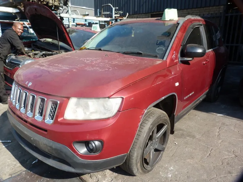 2013 Jeep Compass thumbnail 4
