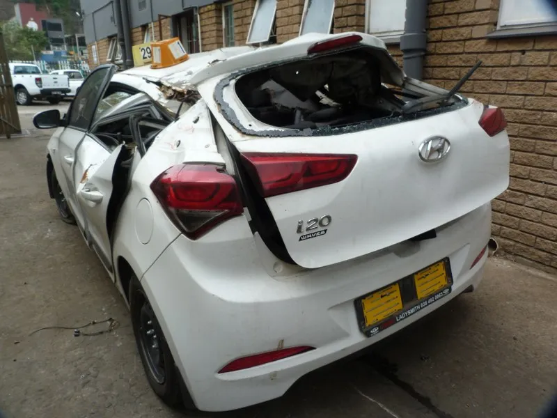 2015 Hyundai i20 G4LA view 7