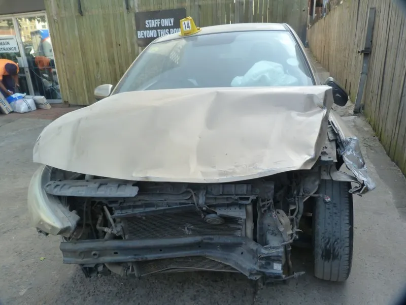 2016 Hyundai i20 G4LA view 3