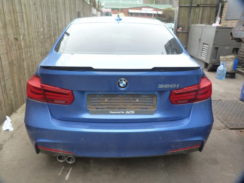 2016 BMW 3 Series F30 view 3