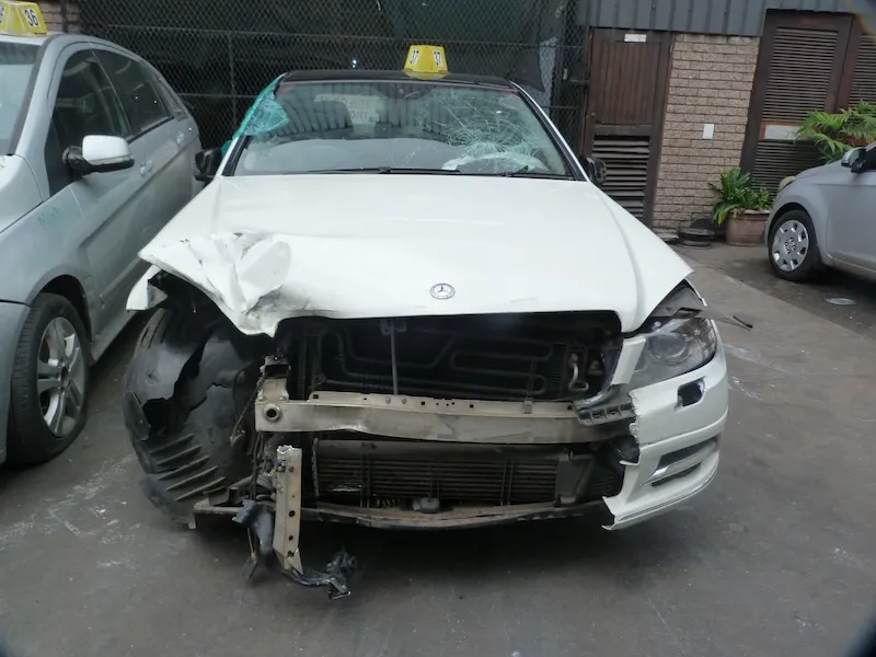 2012 Mercedes-Benz C-Class W204 view 3