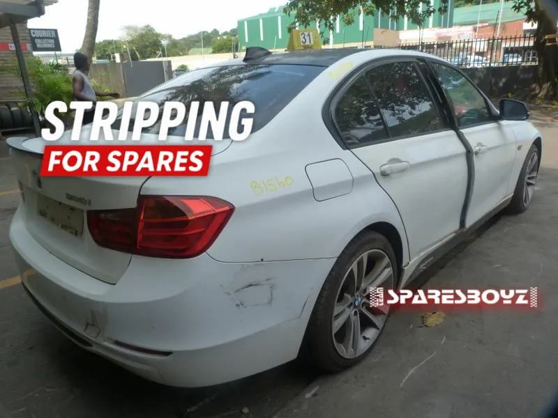 2013 BMW 3 Series view 5