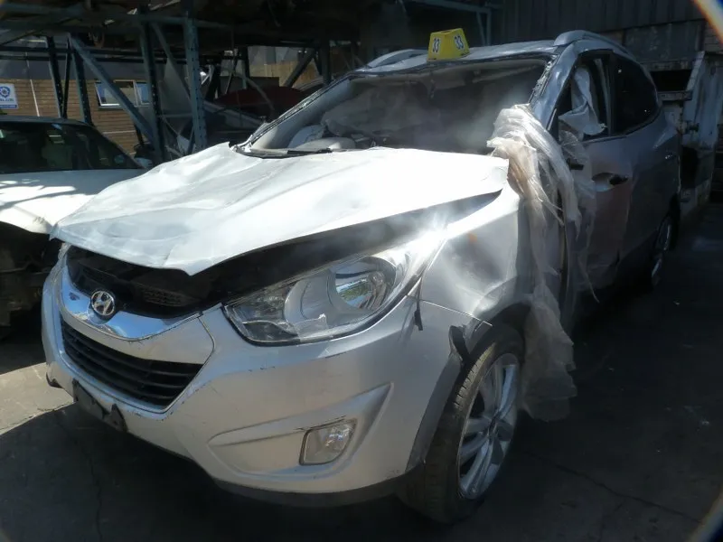 2013 Hyundai ix35 D4HA view 4