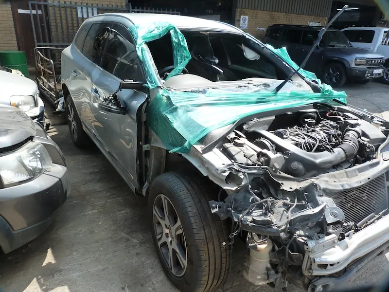 2013 Volvo XC60 D5244T view 4