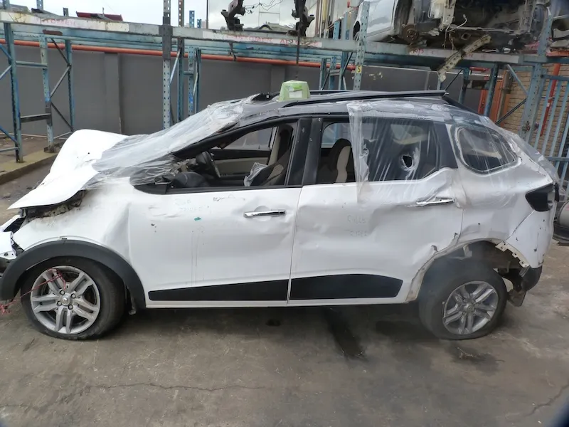 2022 Renault Triber B4DA view 3