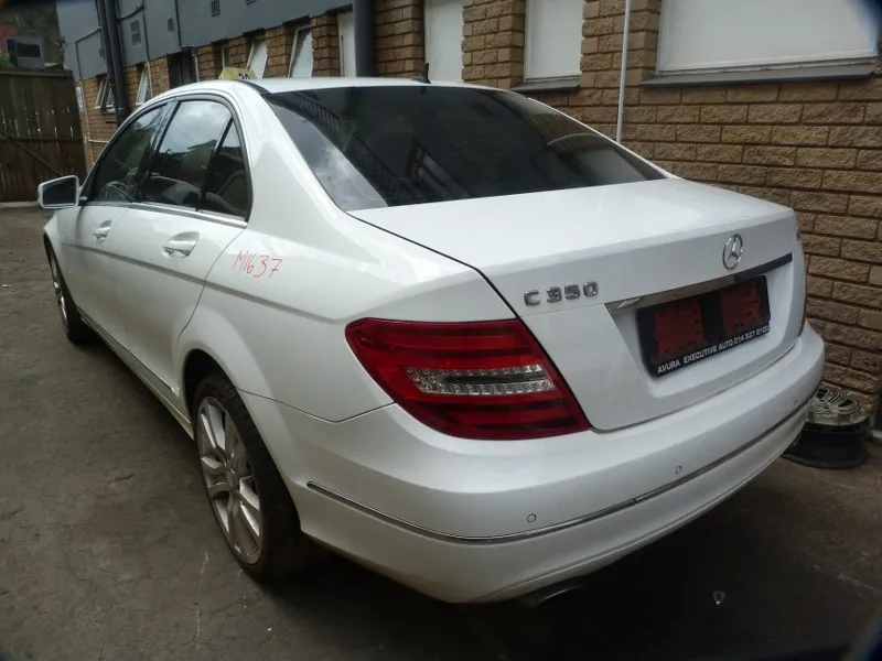 2013 Mercedes-Benz C-Class 642 view 7