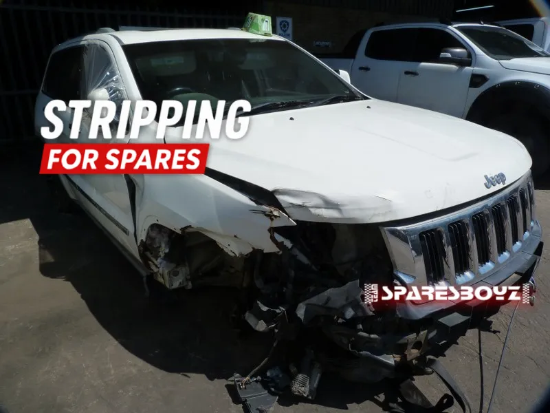 2011 Jeep Grand Cherokee view 3