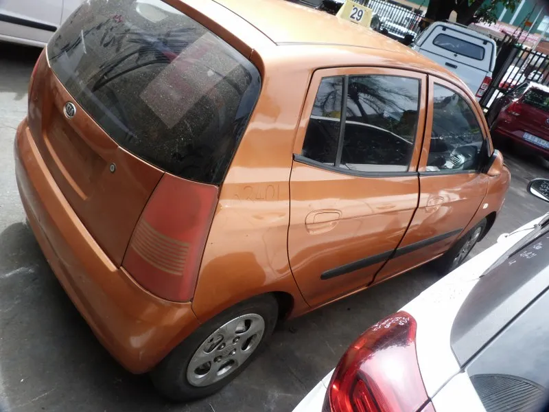 2006 Kia Picanto view 2