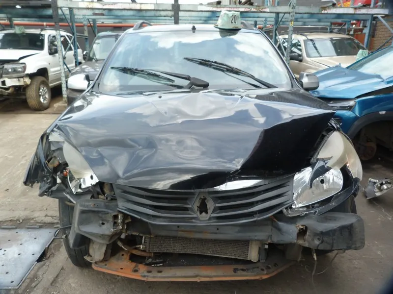 2014 Renault Sandero K7M view 2