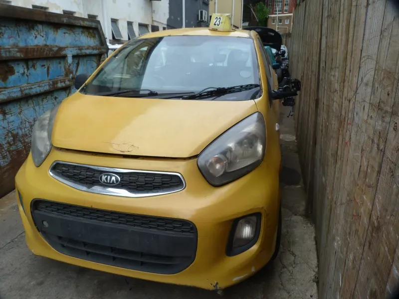 2015 Kia Picanto G4LA view 3