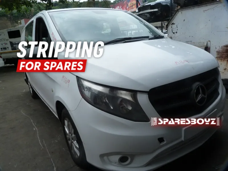 2014 Mercedes-Benz Vito view 3