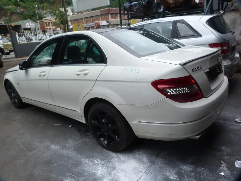2012 Mercedes-Benz C-Class thumbnail 5