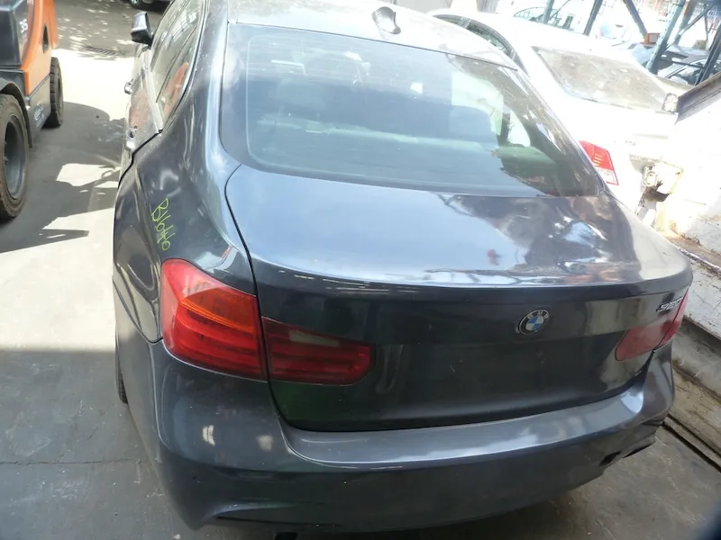 2013 BMW 3 Series N47N view 5