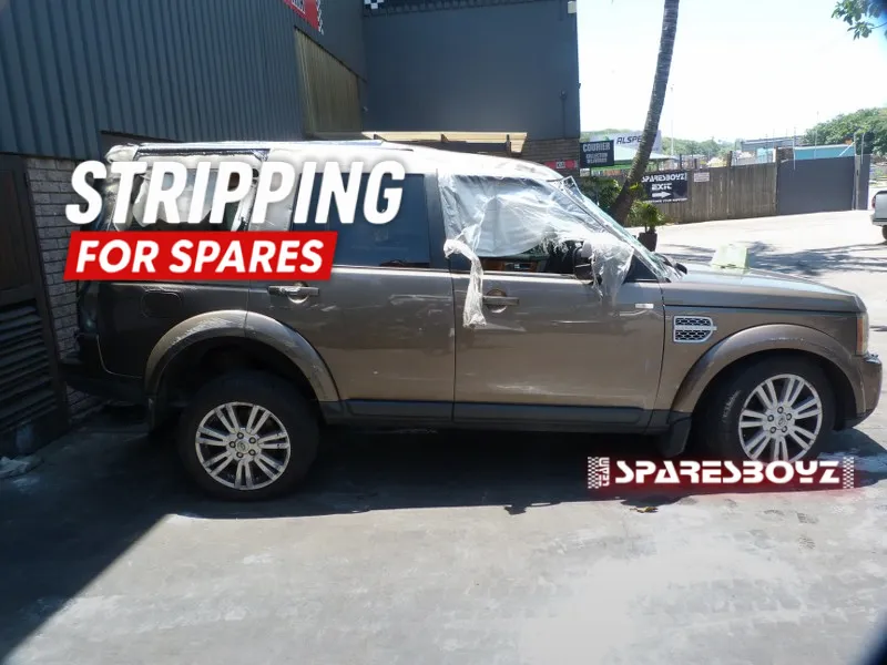 2012 Land Rover Discovery 4  view 4