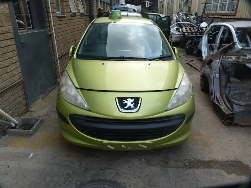 2007 Peugeot 207  view 2