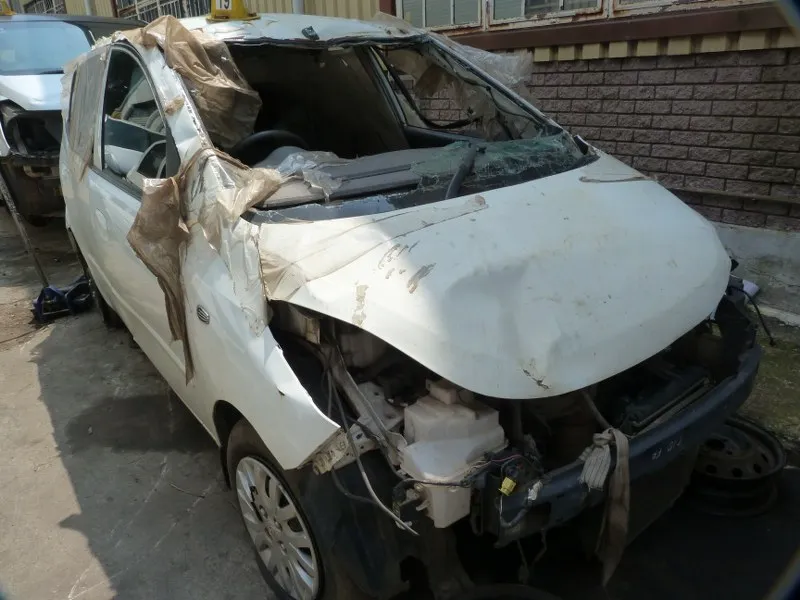 2010 Hyundai i10 G4HG view 3