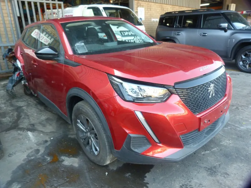 2023 Peugeot 2008 10X view 3