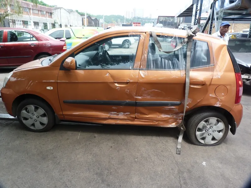 2005 Kia Picanto G4HG view 6