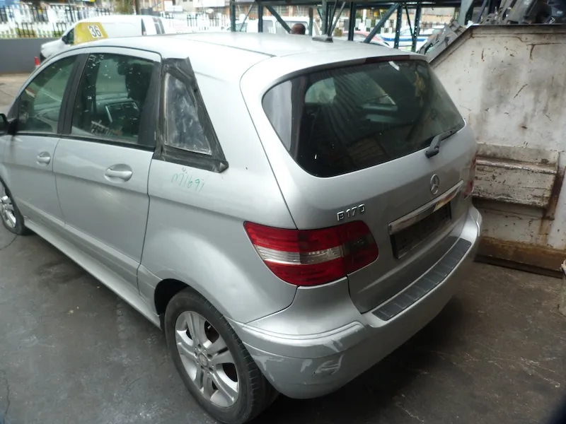 2008 Mercedes-Benz B-Class W245 view 5