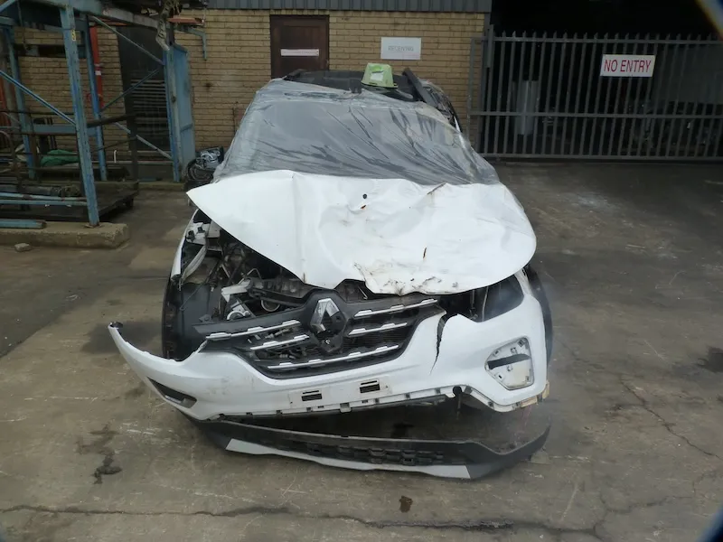2022 Renault Triber B4DA view 2