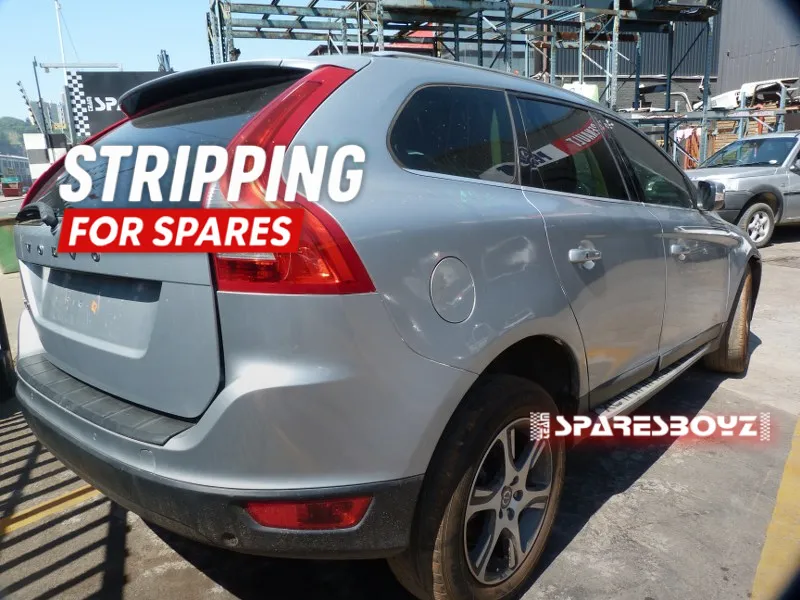 2013 Volvo XC60 view 6