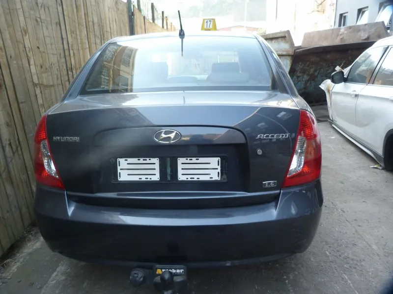 2007 Hyundai Accent G4ED view 5