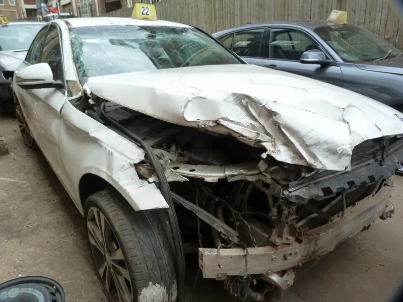 2015 Mercedes-Benz C-Class 651 view 8