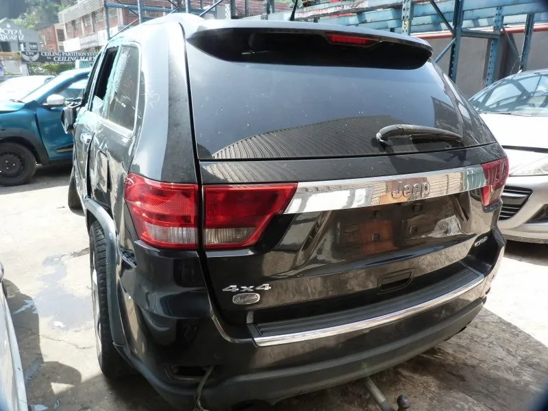 2013 Jeep Grand Cherokee  view 5