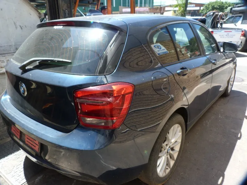 2013 BMW 1 Series N13 view 7