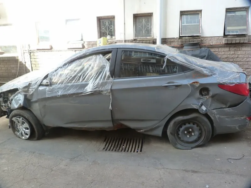 2020 Hyundai Accent view 3