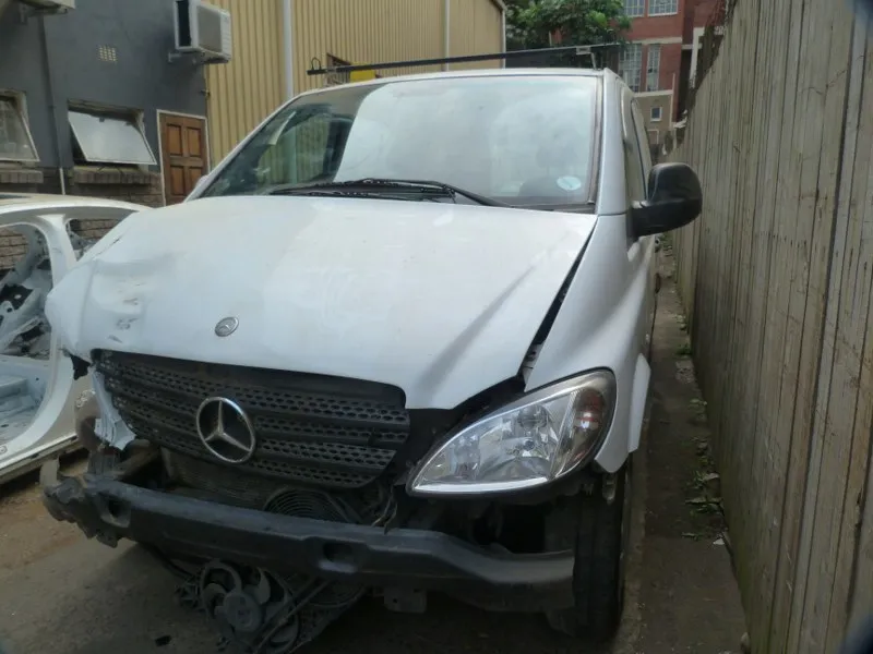 2004 Mercedes-Benz Vito 646982 view 3