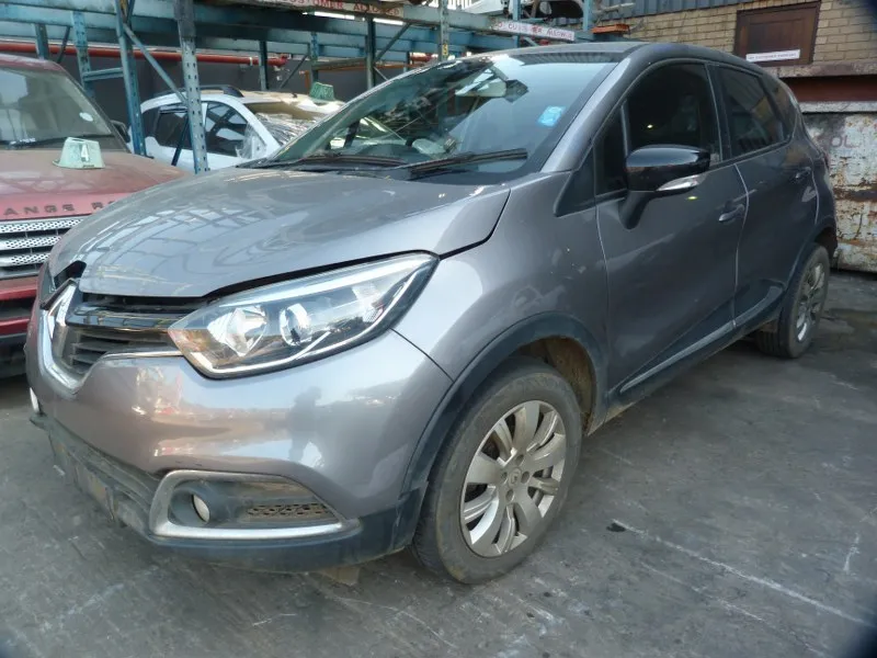 2015 Renault Captur view 4