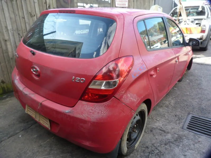 2009 Hyundai i20 G4FA view 6