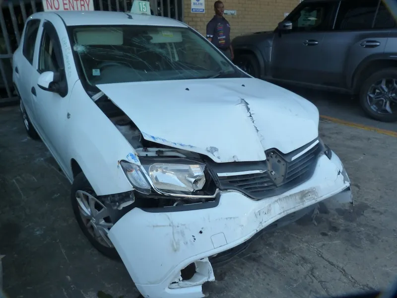 2017 Renault Sandero  view 3
