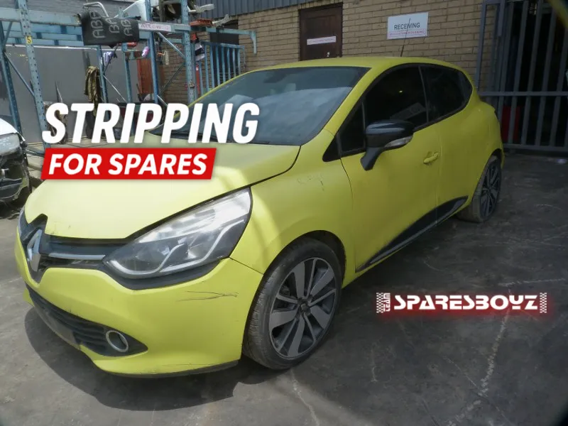 2013 Renault Clio view 3