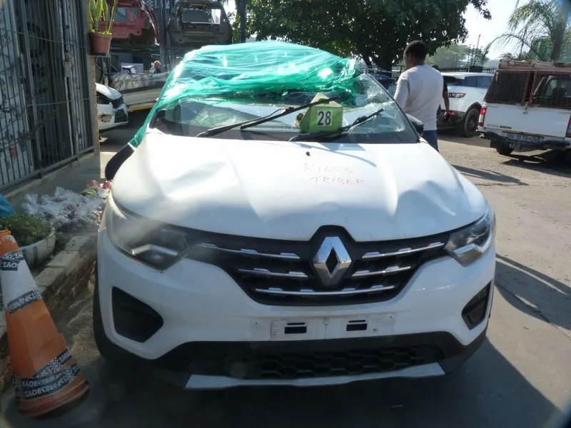 2021 Renault Triber  view 2