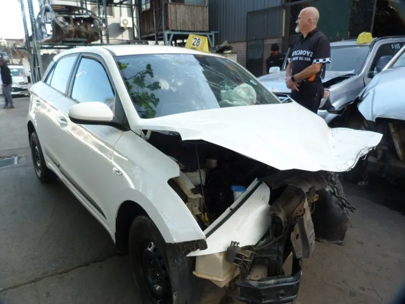 2018 Hyundai i20 view 3