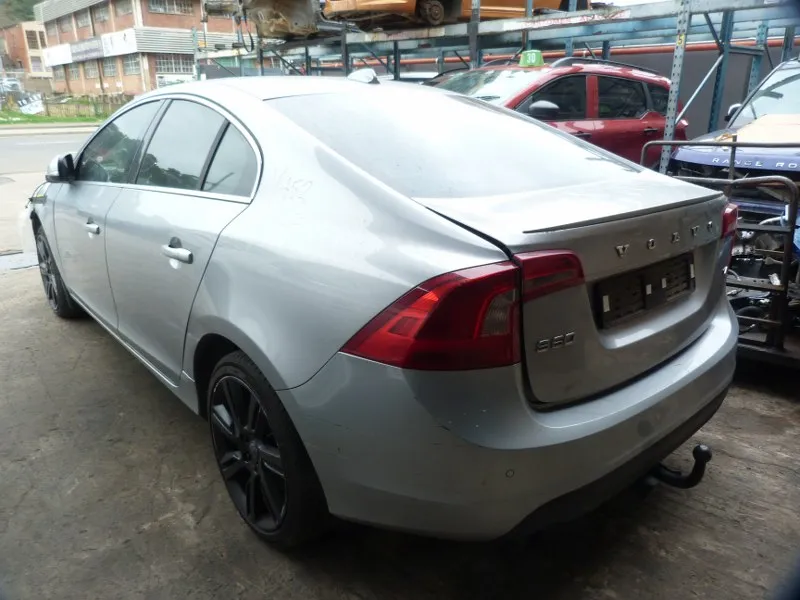 2012 Volvo S60 B4164T view 6