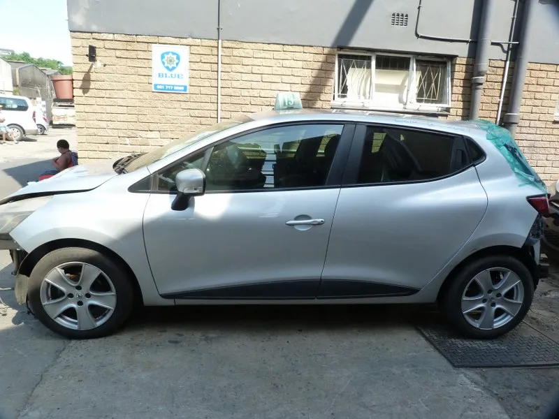 2015 Renault Clio  view 5
