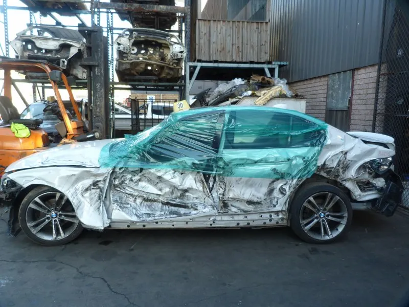 2012 BMW 3 Series N20 view 3