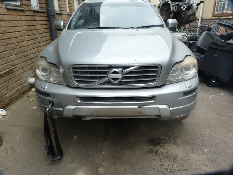 2013 Volvo XC90 B5254T9 view 3