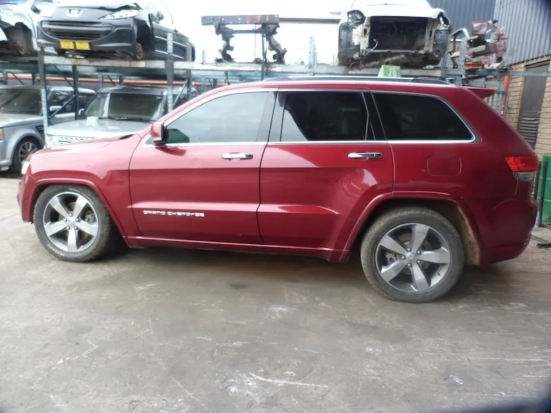 2016 Jeep Grand Cherokee  view 4