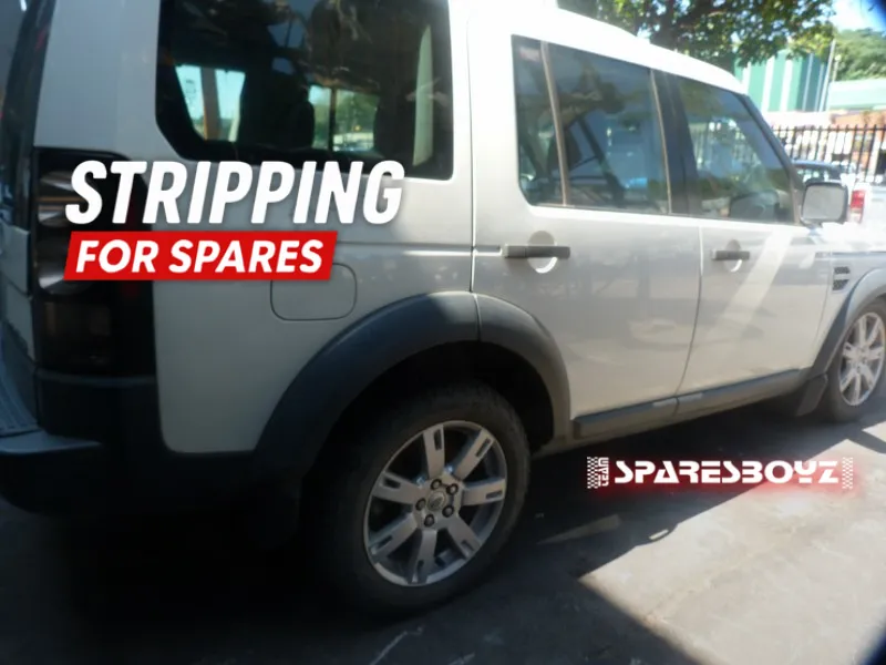 2010 Land Rover Discovery 4 view 5