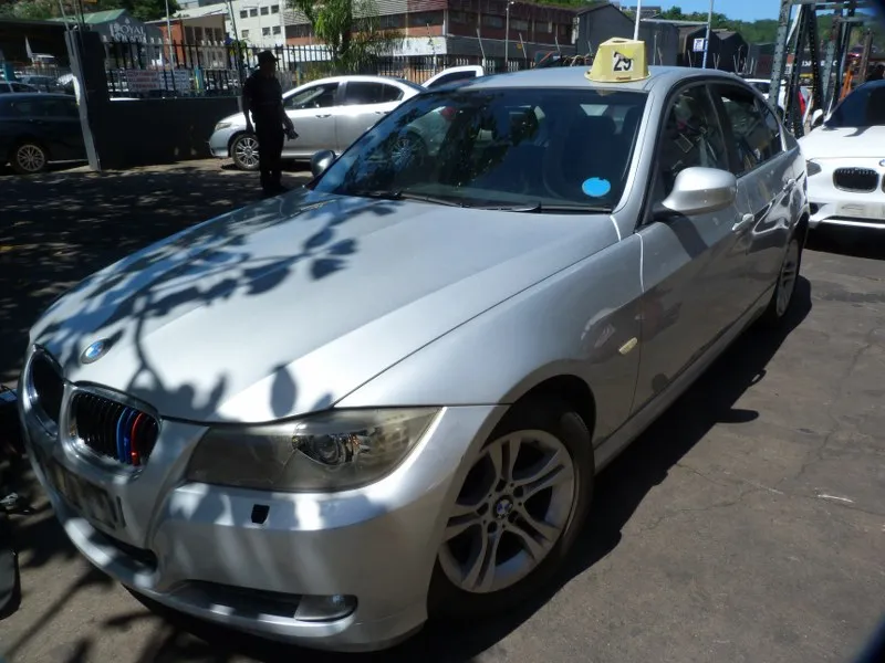 2009 BMW 3 Series  view 4