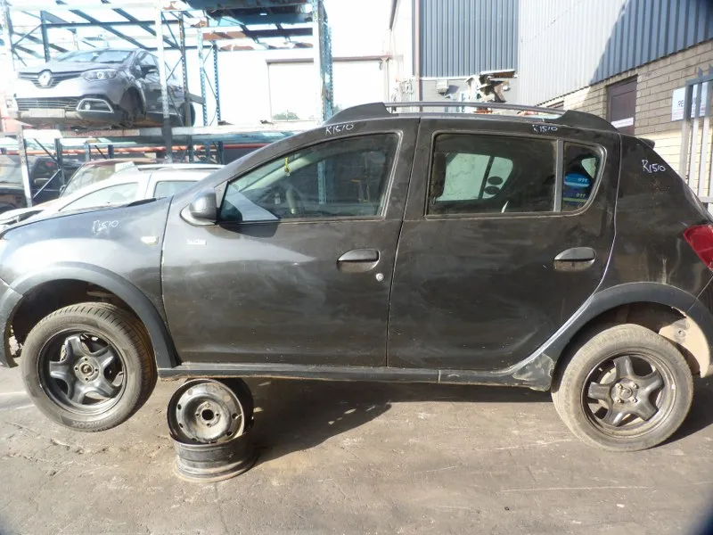 2014 Renault Sandero view 7