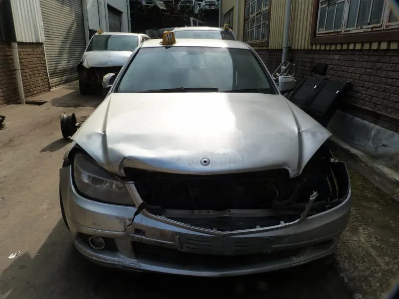 2007 Mercedes-Benz C-Class view 4