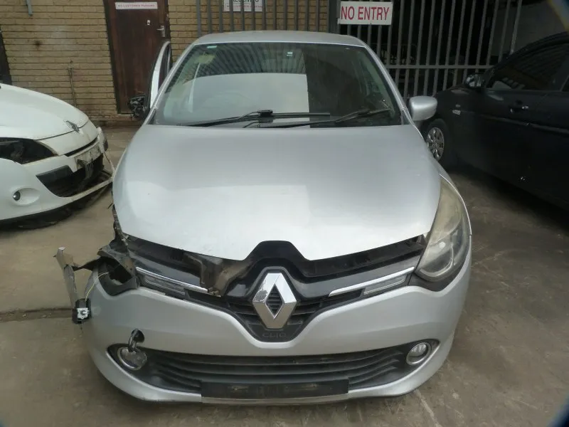 2016 Renault Clio view 6