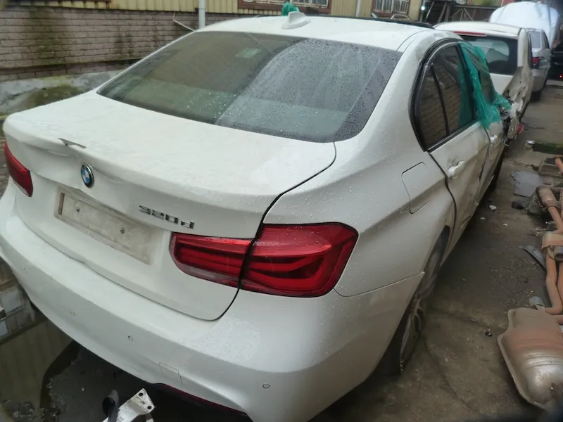 2015 BMW 3 Series  view 6